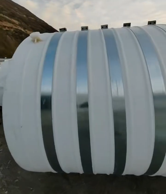 圆形山丹塑料桶批量交付案例:结构稳定,适配多行业液体储运需求 圆形山丹塑料桶批量交付案例:结构稳定,适配多行业液体储运需求